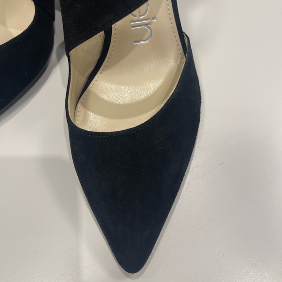 New Calvin Klein Shoes - Picture 7 of 7